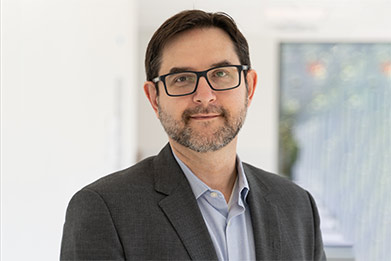 Dr. Sean Koppe is the director of the Hepatology Program and the medical director of the Liver Transplant Program at UI Health.