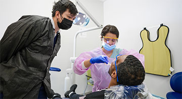 College of Dentistry and Mile Square Health Center launch AEGD Residency