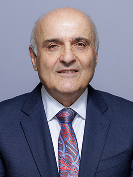 Headshot of Farhad Fayz, Prosthodontist, Dentistry